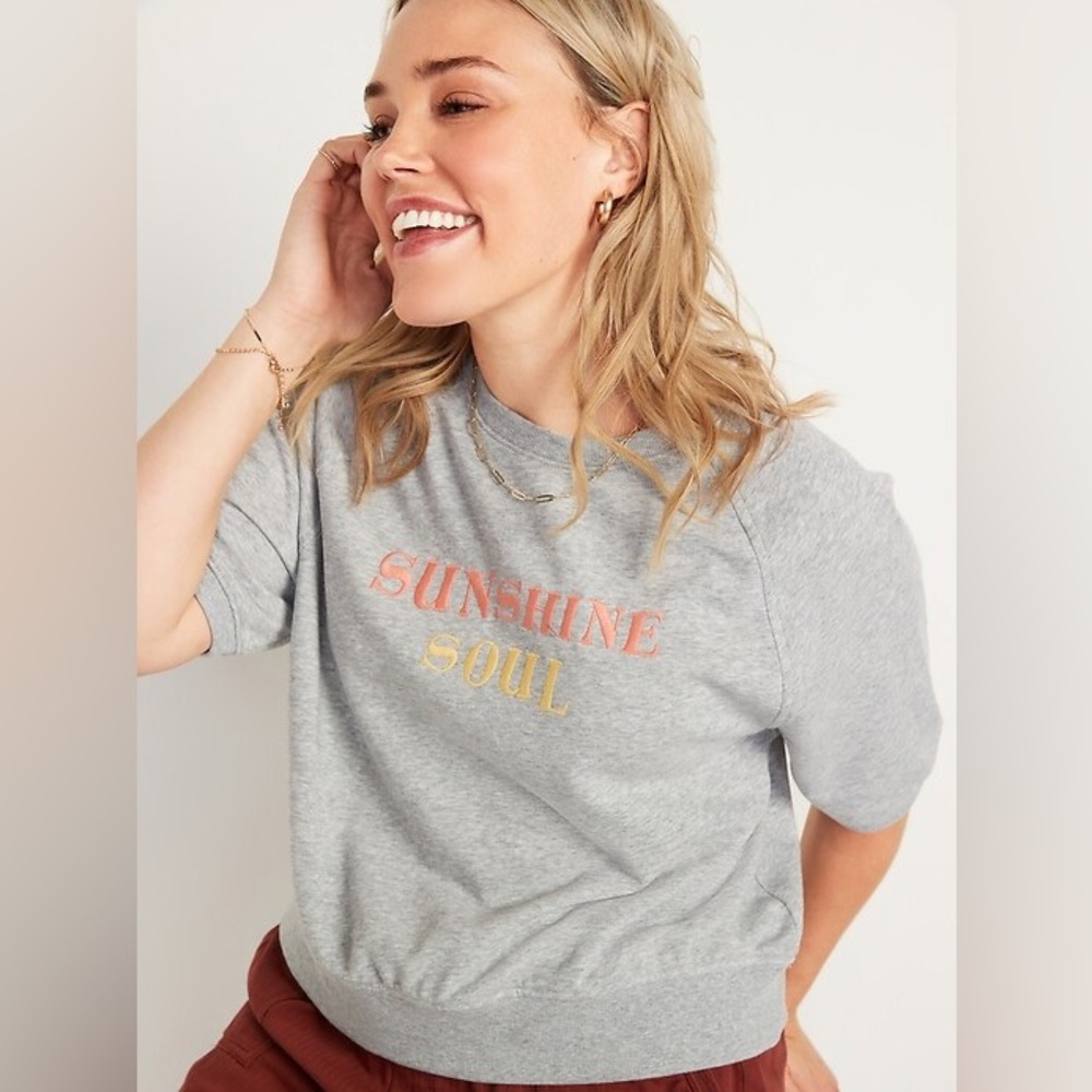 💚 3/$15  Old Navy Grey Short Sleeve 'Sunshine Soul' Orange & Yellow Embroidery J